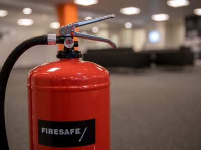 Firesafe sammutin toimistossa - sammutinhuolto
